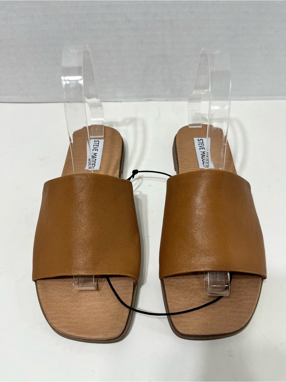 Steve Madden Women's Karolyn Flat Sandal size 6 M NWT